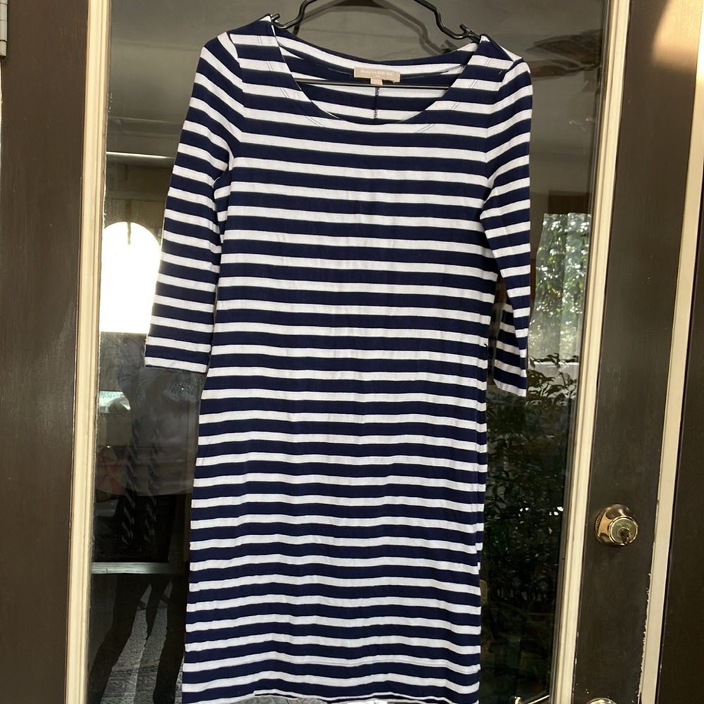 XS Banana Republic Navy & White striped Tshirt dress. Long sleeve. V soft!